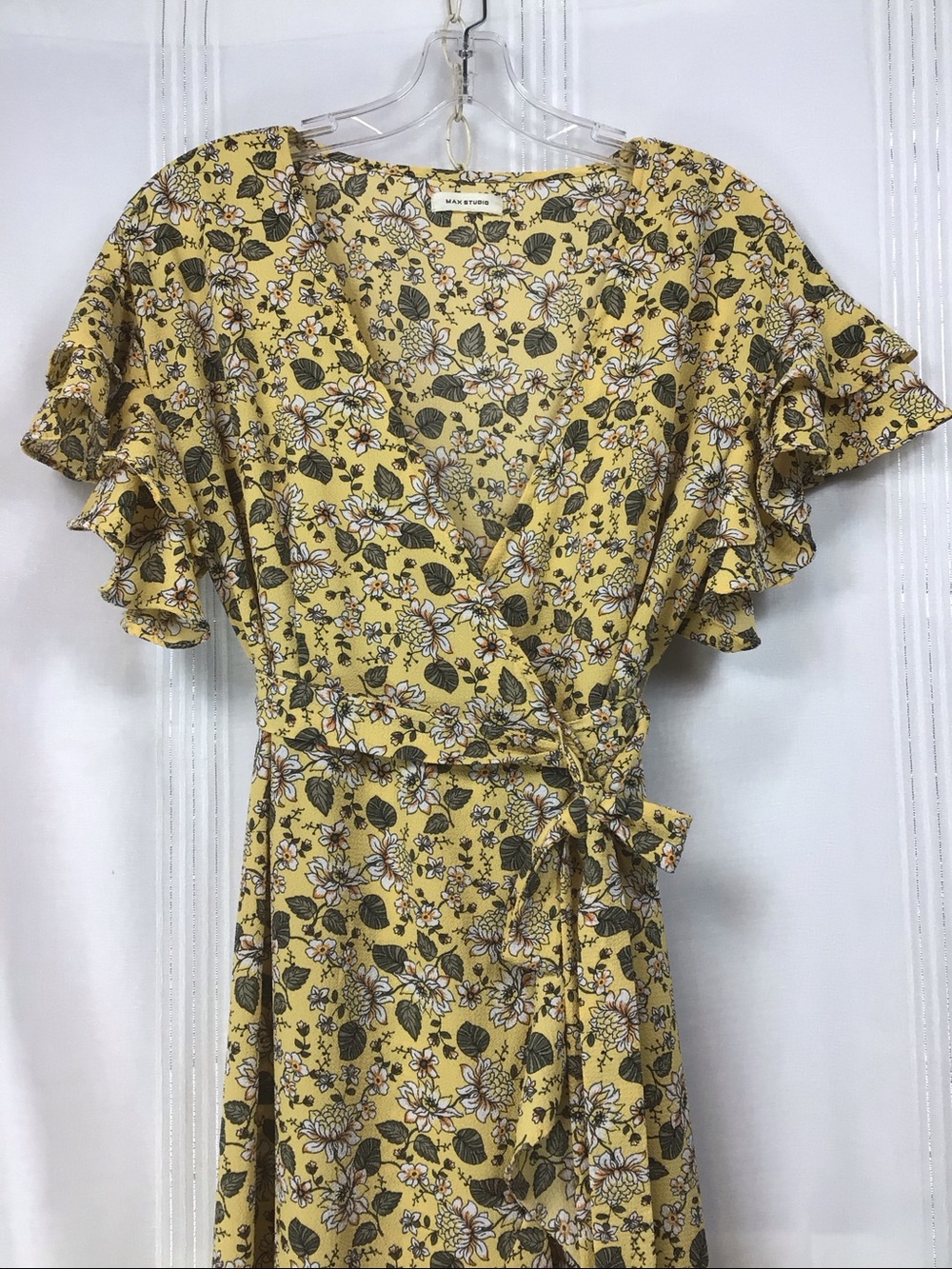 Max Studio Yellow Floral High-Low Flutter Sleeve Full Wrap Dress Sz.M - Picture 2 of 16